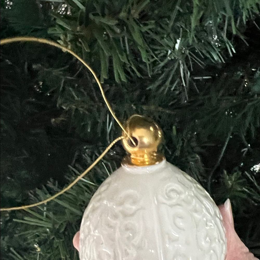 🎉Host Pick🎉Lenox 1989 Annual Ornament (Retired) - Picture 6 of 8